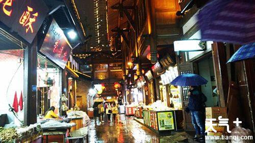 洪崖洞美食街十大美食2025年排行榜前十名榜单出炉